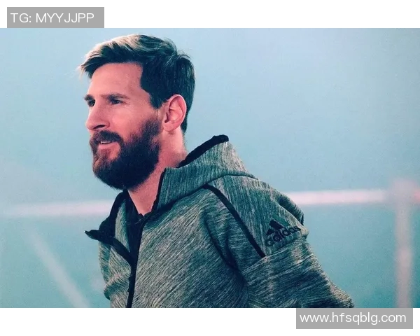 近年来备受瞩目的足球明星及其在赛场上的精彩表现与成就分析